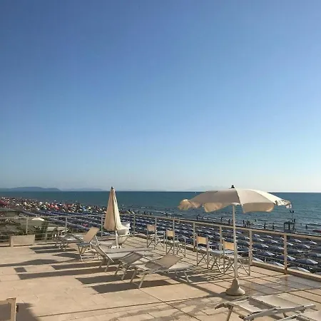 Alta La Vista מרינה די קסטנייטו קרדוצ'י