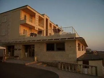 מלון Alta La Vista 3*