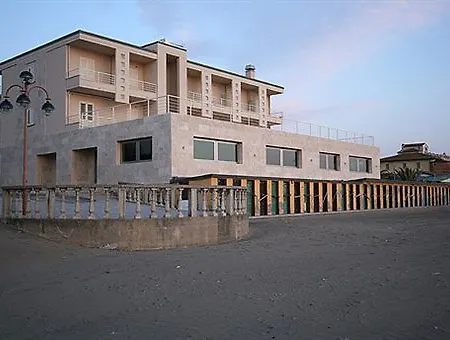 Alta La Vista 3* מרינה די קסטנייטו קרדוצ'י