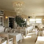 阿尔塔拉维斯塔酒店 3* 马里纳-迪卡斯塔涅托
